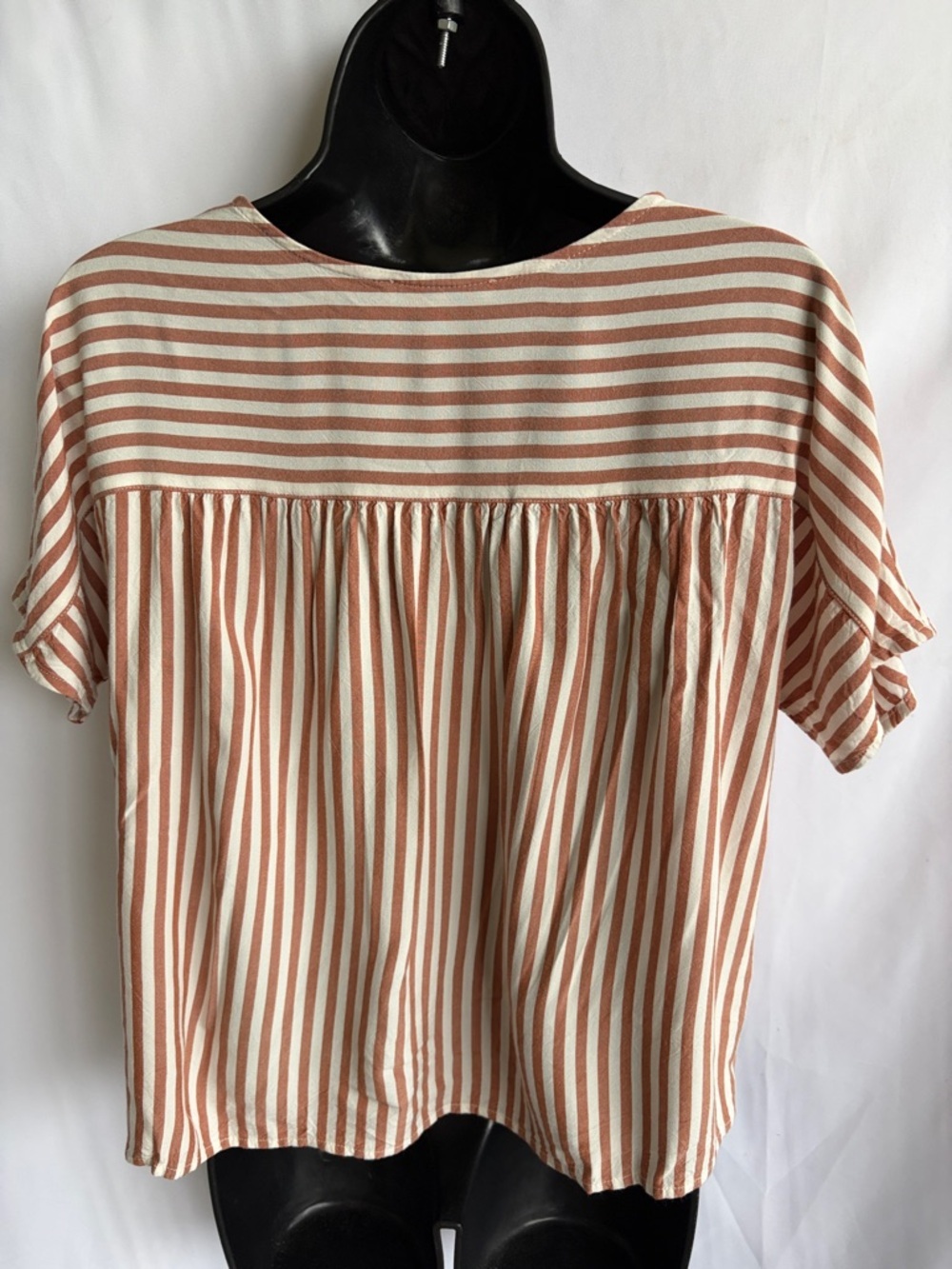 Madewell Rhyme Button Front Top In Stripe Play XS, 22” PTP, 21” L - Picture 5 of 7